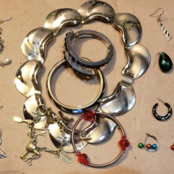 Estate Jewelry Lot Vintage Rhinestones Earrings Chunky Choker - Picture 1 of 8